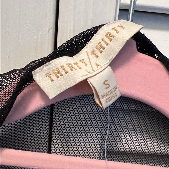 #1444** Black Sheer Lace Top - Picture 3 of 6